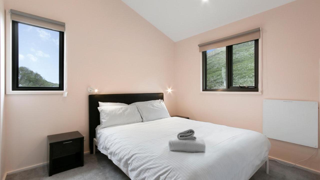 Snowtel 4 Villa Mount Hotham Bagian luar foto