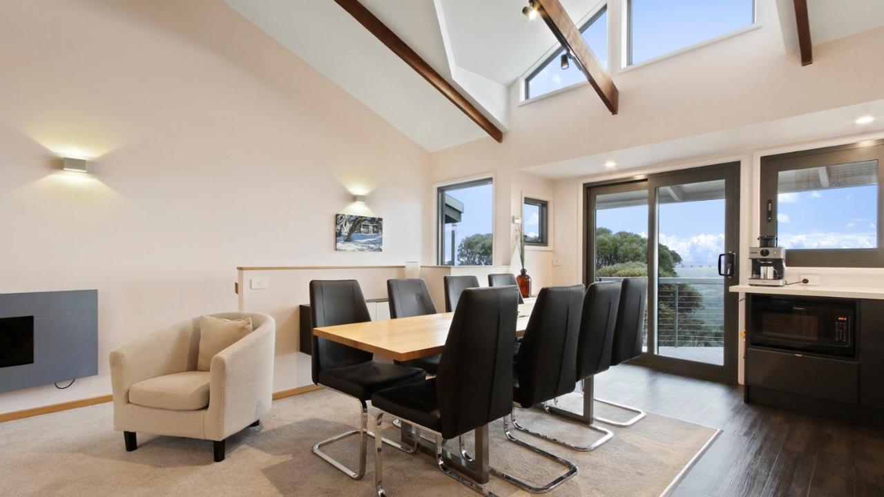 Snowtel 4 Villa Mount Hotham Bagian luar foto